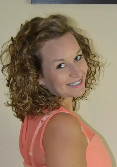 Я Алиса, 23, знакомлюсь для общения в Ельце