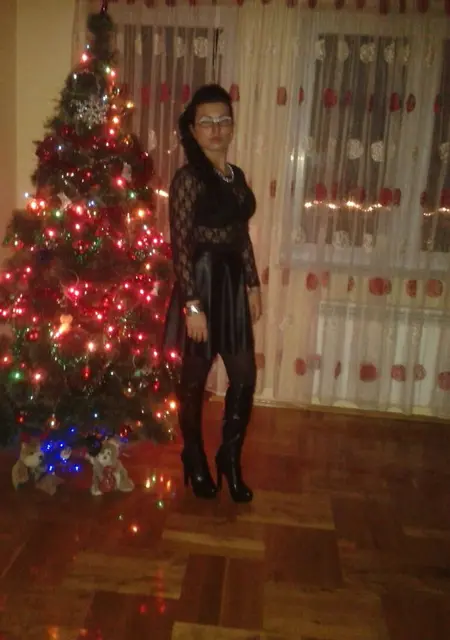 Василиса из Феодосии, мне 24, познакомлюсь для постоянных отношений