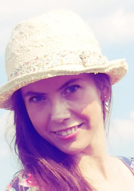 Алла из Кронштадта, ищу на сайте общение