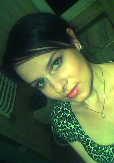 Эльвира из Урюпинска, ищу на сайте постоянные отношения