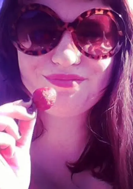 Софья из Камешкова, мне 19, познакомлюсь для общения