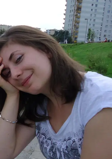 Елена из Брянска, мне 26, познакомлюсь для вирта