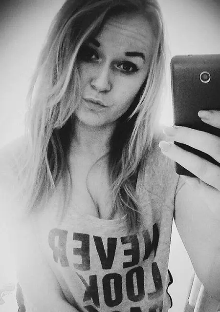 Я Софья, 19, из Партизанска, ищу знакомство для постоянных отношений