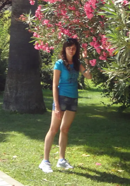 Бела из Агалатова, мне 24, познакомлюсь без обязательств