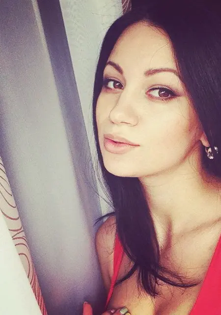 Карина из Ревды, ищу на сайте знакомства на одну ночь