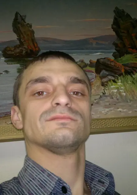 Я Дима, 41, знакомлюсь без обязательств в Магадане