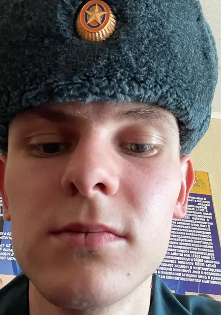 Я Макс, 21, знакомлюсь для постоянных отношений в Челябинске