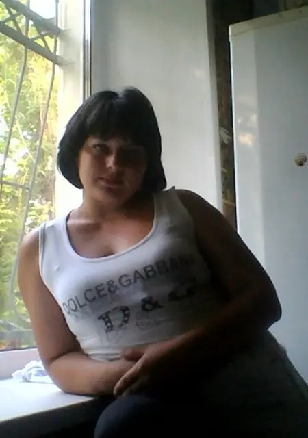 Малышка из Саратова, ищу на сайте знакомства без обязательств