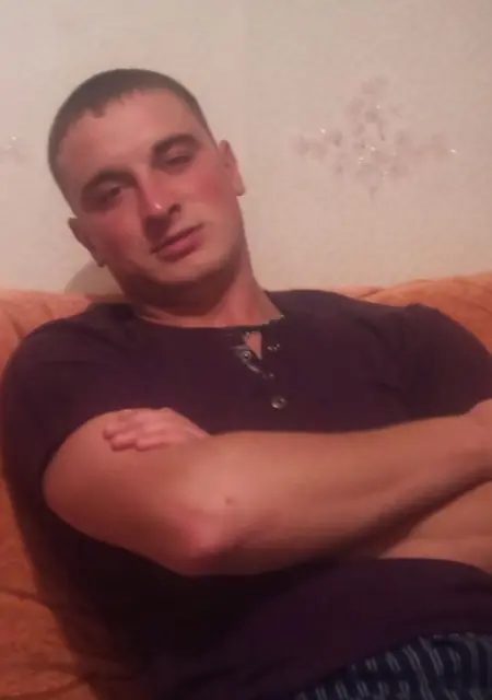 Я Евгений, 43, из Корсакова, ищу знакомства без обязательств