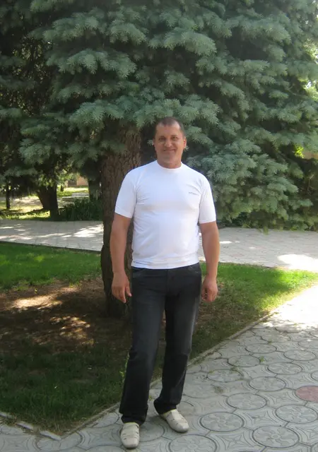 Я Valera, 50, из Темрюка, ищу знакомства на одну ночь