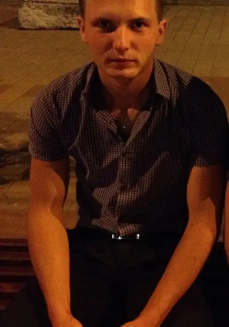 Oleg из Армавира, ищу на сайте знакомства на одну ночь