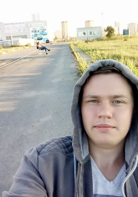 Павел из Липецка, мне 29, познакомлюсь для приятного времяпровождения