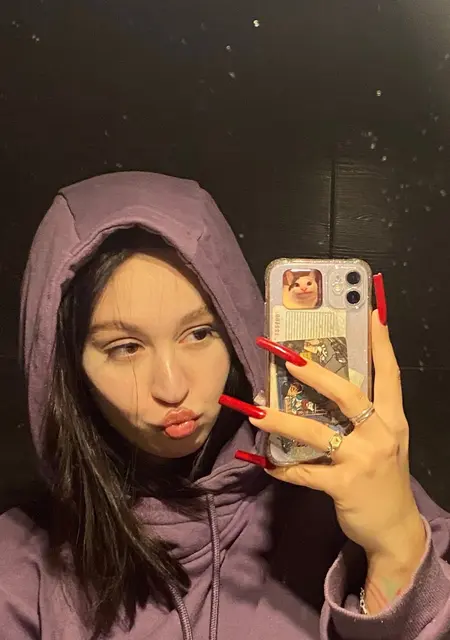 Я Дария, 20, знакомлюсь для открытые отношения в Москве