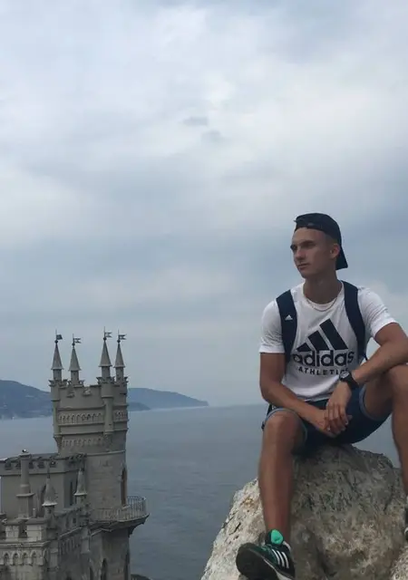 Илья из Москвы, ищу на сайте знакомства без обязательств