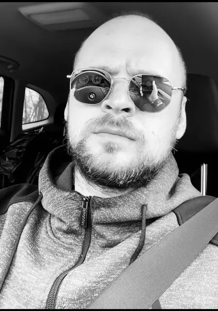 Максим из Горно-Алтайска, ищу на сайте знакомства без обязательств