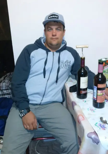 Я Сергей, 43, знакомлюсь для приятного времяпровождения в Кургане