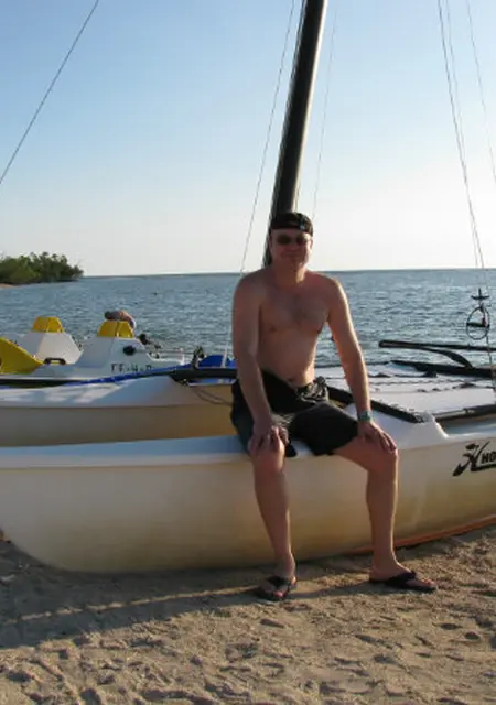 Александр из Екатеринбурга, мне 62, познакомлюсь для постоянных отношений