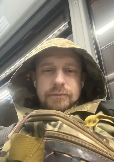 Я Валерьяныч, 31, из Москвы, ищу знакомства на одну ночь