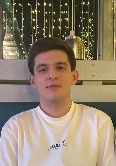 Симон из Краснодара, мне 23, познакомлюсь без обязательств