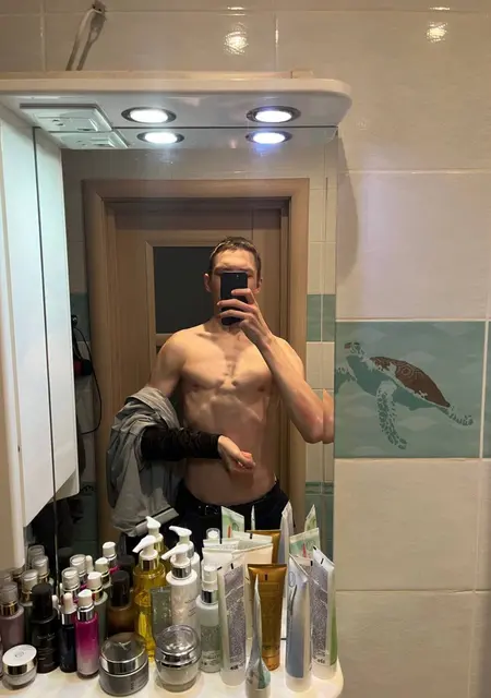 Влад из Кирова, мне 18, познакомлюсь на одну ночь