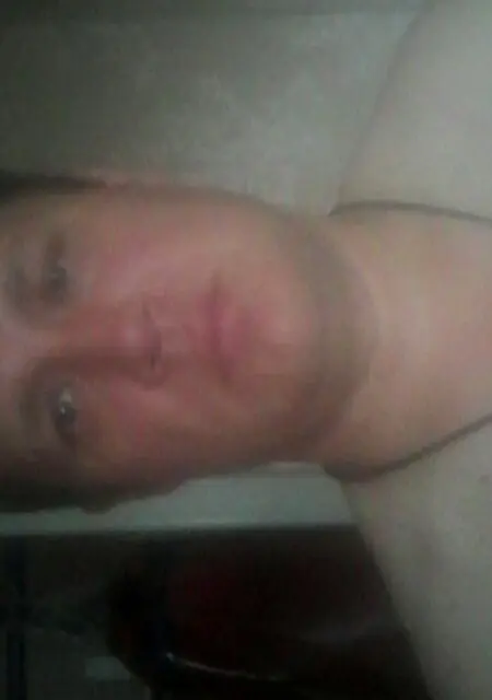 Я Андрей, 49, из Нижнего Тагила, ищу знакомства на одну ночь