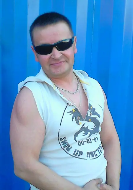 Вячеслав из Сыктывкара, мне 49, познакомлюсь без обязательств