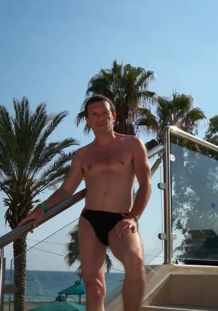 Артур из Белгорода, ищу на сайте знакомства без обязательств