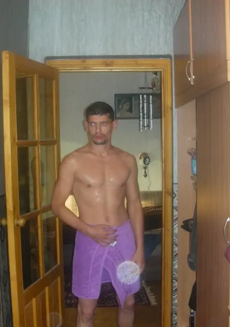 Сергей из Димитровграда, мне 42, познакомлюсь на одну ночь