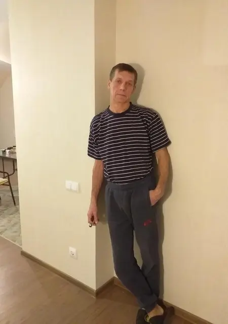 Я Александр, 58, из Екатеринбурга, ищу знакомства без обязательств