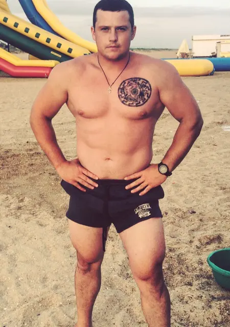 Данил из Анапы, мне 36, познакомлюсь на одну ночь