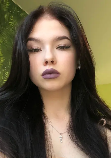 Я Вероника, 20, из Екатеринбурга, ищу знакомство для совместных путешествий