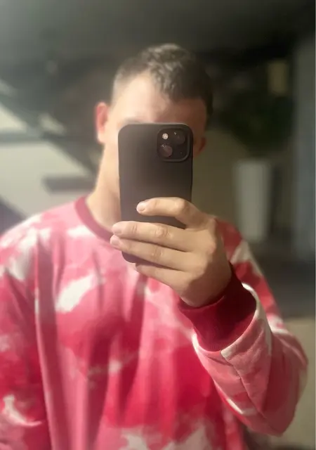 Я Илья, 23, из Невеля, ищу знакомство для постоянных отношений