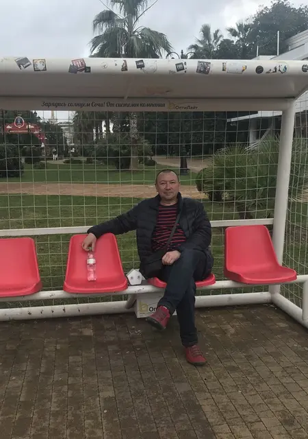 Alexander из Воронежа, ищу на сайте знакомства без обязательств