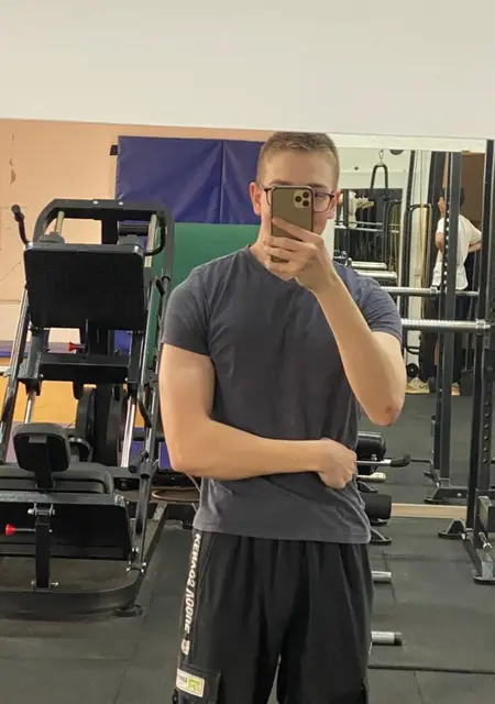 Я Константин, 25, знакомлюсь для вирта в Оренбурге