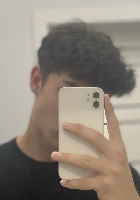 Я Ivan, 18, из Томска, ищу знакомства без обязательств