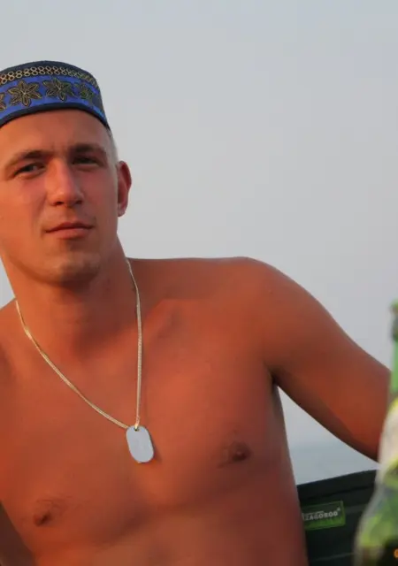 Я Николай, 32, из Томска, ищу знакомство для приятного времяпровождения