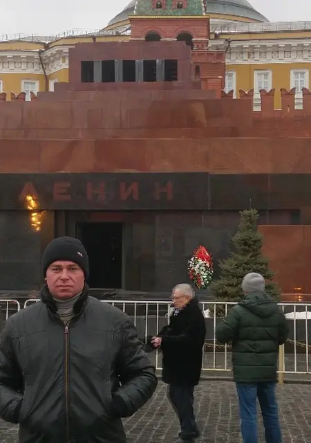 Евгений из Лобни, ищу на сайте знакомства на одну ночь