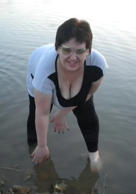 Наталья из Саратова, мне 49, познакомлюсь для дружбы