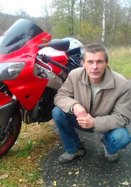 Я Илья, 50, знакомлюсь без обязательств в Владимире