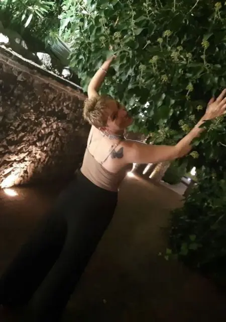 Я Tania, 43, из Рима, ищу знакомство