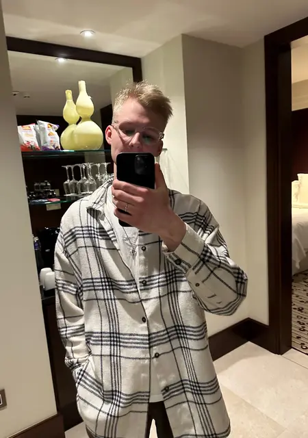 Никита из Тулы, ищу на сайте знакомства на одну ночь