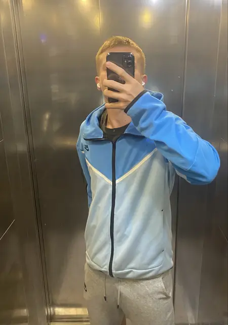 Я Роман, 25, знакомлюсь для вирта в Тюмени