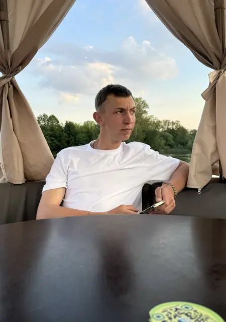 Я Богдан, 20, знакомлюсь без обязательств в Туле