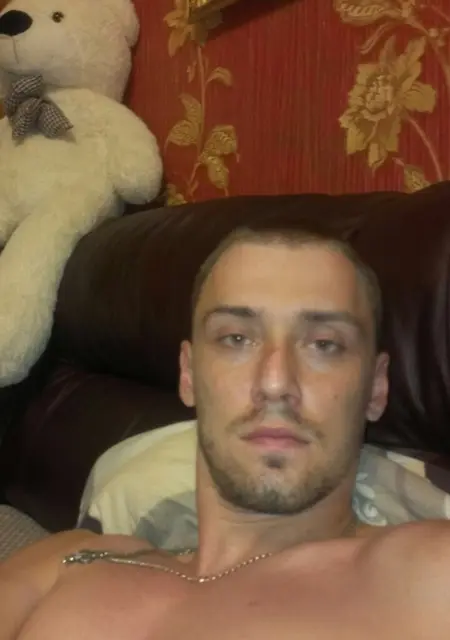 Константин из Анапы, мне 36, познакомлюсь для приятного времяпровождения