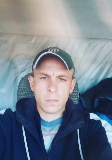 Я Ваня, 32 років, знайомлюсь для приємного проведення часу у Черкасах