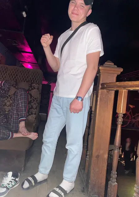 Я Никита, 20, знакомлюсь для открытые отношения в Омске