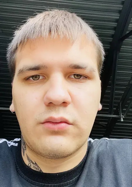 Данил из Нижнекамска, мне 21, познакомлюсь на одну ночь