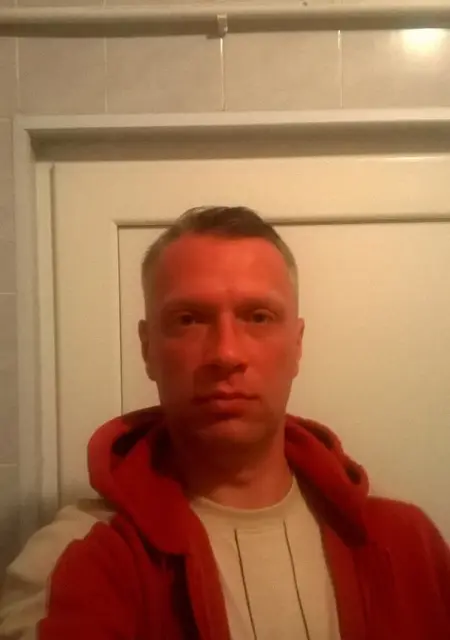 Я Сергей, 46, из Колпина, ищу знакомства без обязательств