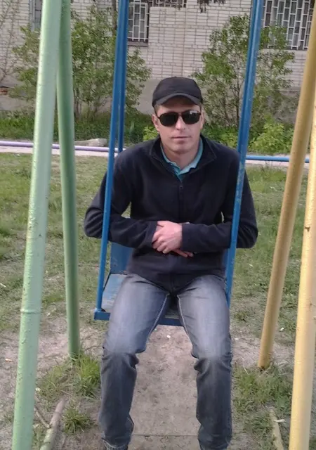 Александр из Сум, ищу на сайте знакомства без обязательств