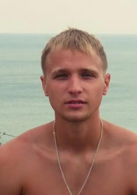 Я Александр, 36, из Солнечногорска, ищу знакомства на одну ночь